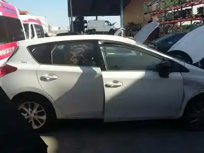 Veículo de Sucata toyota auris active do ano 2014 alimentado 1ad