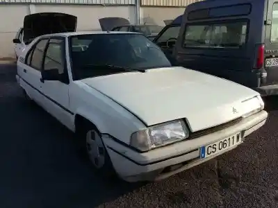 Véhicule à la ferraille citroen bx berlina trd turbo tecnic de l'année 1990 alimenté a8a(xud7te)