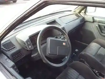 Véhicule à la ferraille citroen bx berlina trd turbo tecnic de l'année 1990 alimenté a8a(xud7te)