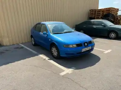 Véhicule à la ferraille seat                                               leon (1m1)                                                                                                                                                                                                                                                 stella                                                                                                                                                                                                                                                     de l'année 2000 alimenté agr