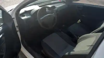 Здавання транспортного засобу opel corsa 3 c 1.3 cdti 70ch manual року 2005 потужний z13dt