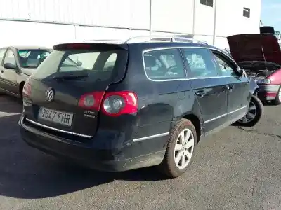 Veicolo di demolizione volkswagen passat b6 variant (3c5) 2.0 tdi dell'anno 2006 alimentato bkp