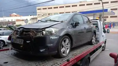 Veículo de Sucata TOYOTA AURIS TS do ano 2010 alimentado 1NDTV