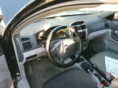 Veículo de Sucata kia cerato 2.0 ex berlina do ano 2005 alimentado g4gc