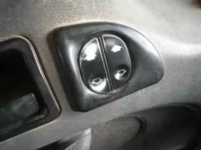 Veicolo di demolizione ford transit connect (tc7) 1.8 tdci cat dell'anno 2005 alimentato hcpa