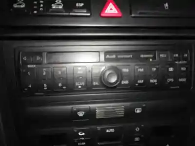 Sloopvoertuig audi allroad quattro (4b5) 2.7 t van het jaar 2001 aangedreven are