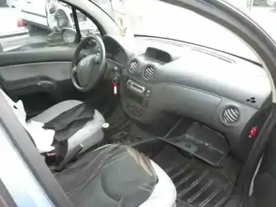 Veículo de Sucata citroen c3 1.1 collection do ano 2003 alimentado hfx