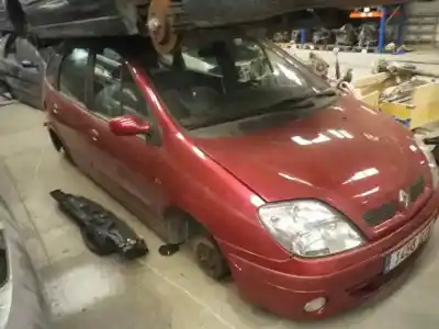 Veicolo di demolizione renault scenic (ja..) 1.6 16v authentique (ja0b/11) dell'anno 2002 alimentato k4ma7
