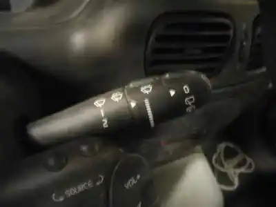 Veicolo di demolizione renault scenic (ja..) 1.6 16v authentique (ja0b/11) dell'anno 2002 alimentato k4ma7