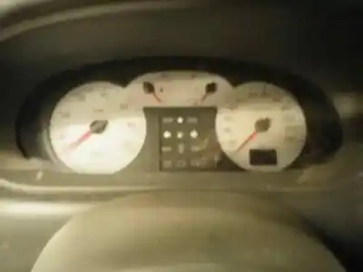 Veicolo di demolizione renault scenic (ja..) 1.6 16v authentique (ja0b/11) dell'anno 2002 alimentato k4ma7