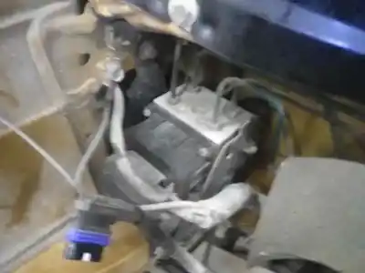 Здавання транспортного засобу renault   року 2002 потужний d7fg7