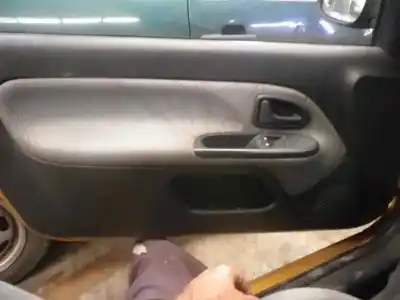 Здавання транспортного засобу renault   року 2002 потужний d7fg7