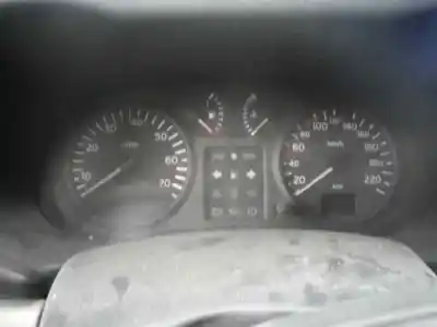Здавання транспортного засобу renault   року 2002 потужний d7fg7