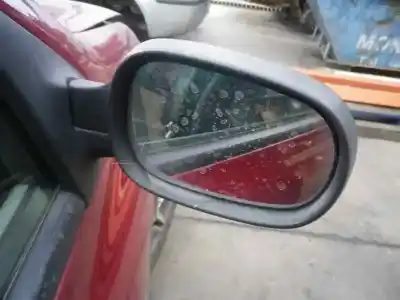 Здавання транспортного засобу renault   року 2001 потужний 
