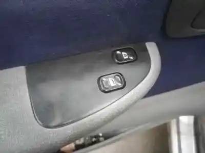 Veículo de Sucata peugeot 806 srdt do ano 1998 alimentado dhyxud9te