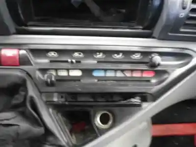 Veículo de Sucata peugeot 806 srdt do ano 1998 alimentado dhyxud9te