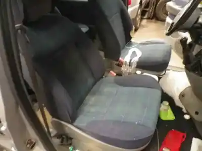 Veículo de Sucata peugeot 806 srdt do ano 1998 alimentado dhyxud9te