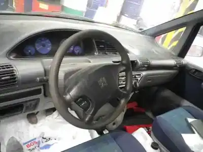 Veículo de Sucata peugeot 806 srdt do ano 1998 alimentado dhyxud9te