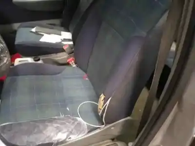 Veículo de Sucata peugeot 806 srdt do ano 1998 alimentado dhyxud9te