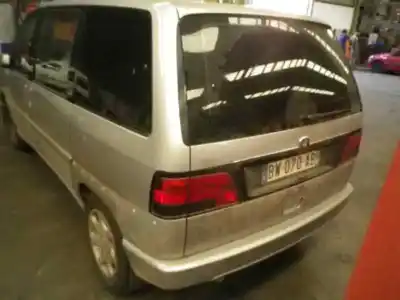 Veículo de Sucata peugeot 806 srdt do ano 1998 alimentado dhyxud9te