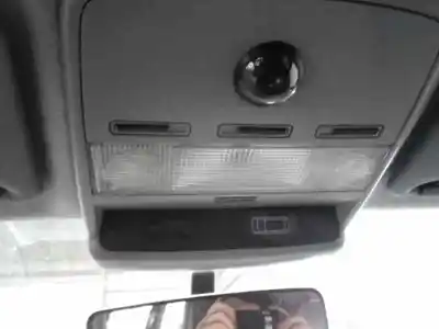 Veículo de Sucata peugeot 806 srdt do ano 1998 alimentado dhyxud9te