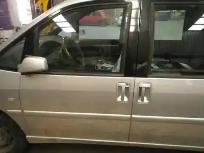 Veículo de Sucata peugeot 806 srdt do ano 1998 alimentado dhyxud9te