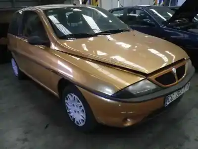 Vehicul casat lancia                                             lancia y                                                                                                                                                                                                                                                   1.2 caprice                                                                                                                                                                                                                                                al anului 1996 alimentat 840a3000
