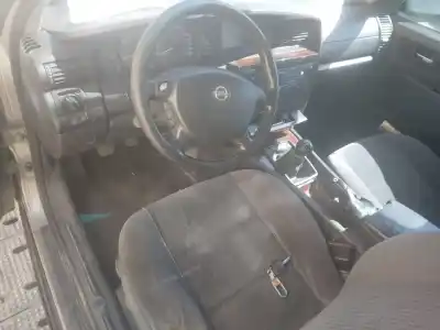 Scrapping Vehicle opel omega b elegance berlina of the year 2001 powered y25dt