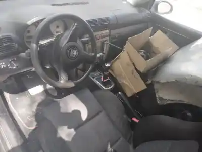 Sloopvoertuig seat leon (1m1) signo van het jaar 2005 aangedreven asz