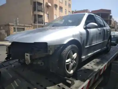 Sloopvoertuig seat leon (1m1) signo van het jaar 2005 aangedreven asz