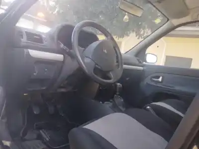 Здавання транспортного засобу renault clio ii fase ii (b/cb0) expression року 2001 потужний k4jc7