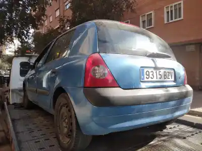 Здавання транспортного засобу renault clio ii fase ii (b/cb0) authentique року 2002 потужний d4fb7