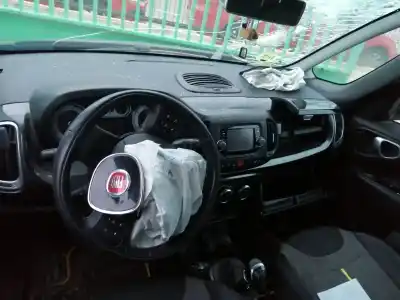 Veículo de Sucata fiat 500l (351_, 352_) 1.6 d multijet (199lyd1b) do ano 2015 alimentado 199b5000