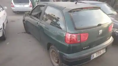 Veículo de Sucata seat ibiza ii (6k1) 1.4 i do ano 1999 alimentado akk