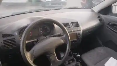 Veículo de Sucata seat ibiza ii (6k1) 1.4 i do ano 1999 alimentado akk