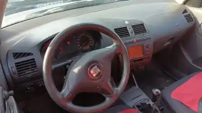 Scrapping Vehicle seat ibiza ii (6k1) 1.4 i of the year 2002 powered aud