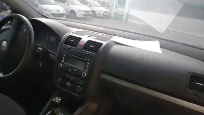 Утилизация автомобиля VOLKSWAGEN GOLF V (1K1) 2.0 TDI 16V года 2006 питание BKD