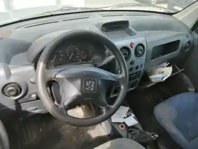 Veículo de Sucata peugeot partner monospace (5_, g_) 1.6 hdi 75 do ano 2010 alimentado 9hw