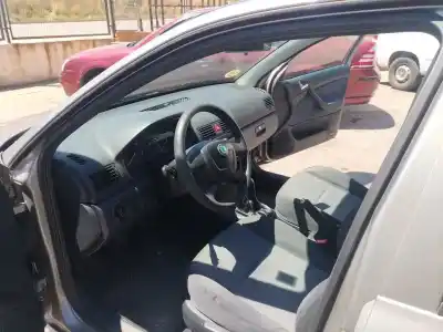 Veículo de Sucata skoda octavia ii (1z3) 1.9 tdi do ano 2009 alimentado axr