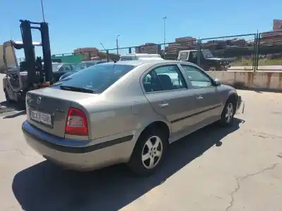 Veículo de Sucata skoda octavia ii (1z3) 1.9 tdi do ano 2009 alimentado axr