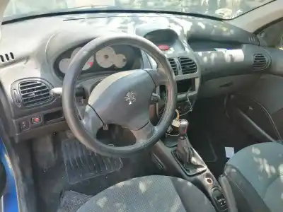 Здавання транспортного засобу peugeot 206 fastback (2a/c) 1.4 i року 2004 потужний kfw