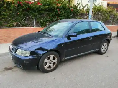 Veicolo di demolizione AUDI                                               A3 (8L1)                                                                                                                                                                                                                                                   1.6                                                                                                                                                                                                                                                        dell'anno 2000 alimentato AVU