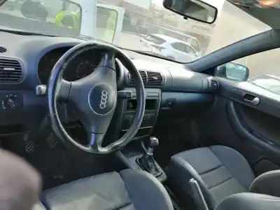 Scrapping Vehicle audi a3 (8l1) 1.6 of the year 2000 powered avu