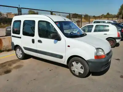 Véhicule à la ferraille RENAULT                                            KANGOO (KC0/1_)                                                                                                                                                                                                                                            1.5 dCi (KC07)                                                                                                                                                                                                                                             de l'année 2003 alimenté K9KA7