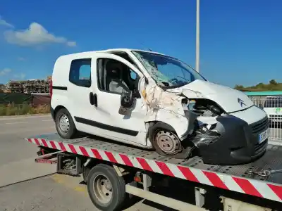 Veicolo di demolizione CITROEN NEMO MONOSPACE 1.3 HDI 75 dell'anno 2015 alimentato 199A9000