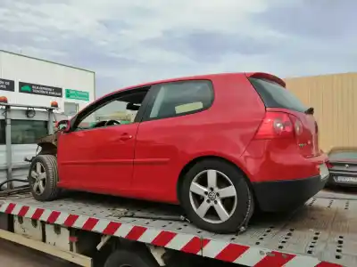 Veículo de Sucata volkswagen golf v (1k1) 1.9 tdi do ano 2008 alimentado bxe
