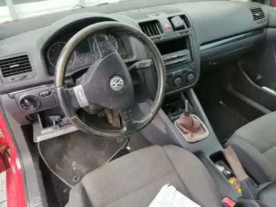 Veículo de Sucata volkswagen golf v (1k1) 1.9 tdi do ano 2008 alimentado bxe