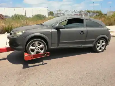 Scrapping Vehicle OPEL ASTRA H GTC (A04) 1.9 CDTI (L08) of the year 2007 powered Z19DT