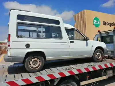 Veículo de Sucata renault express furgoneta/monovolumen (f40_, g40_) 1.1 do ano 1993 alimentado c1e