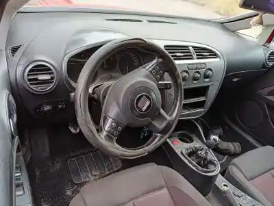 Veicolo di demolizione seat leon (1p1) 1.9 tdi dell'anno 2007 alimentato bxe